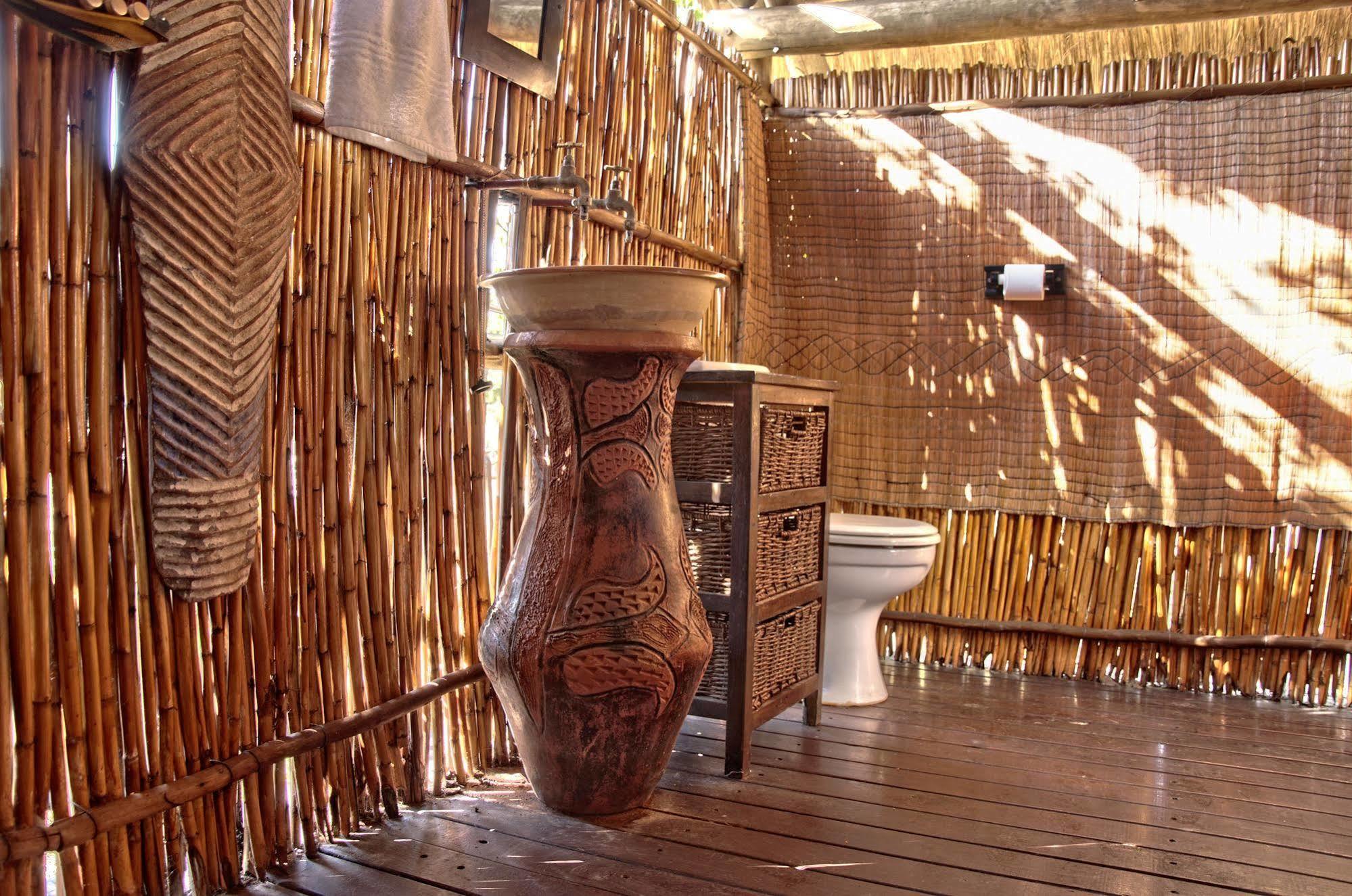 Shindzela Tented Camp ティムババティ野生保護区 エクステリア 写真